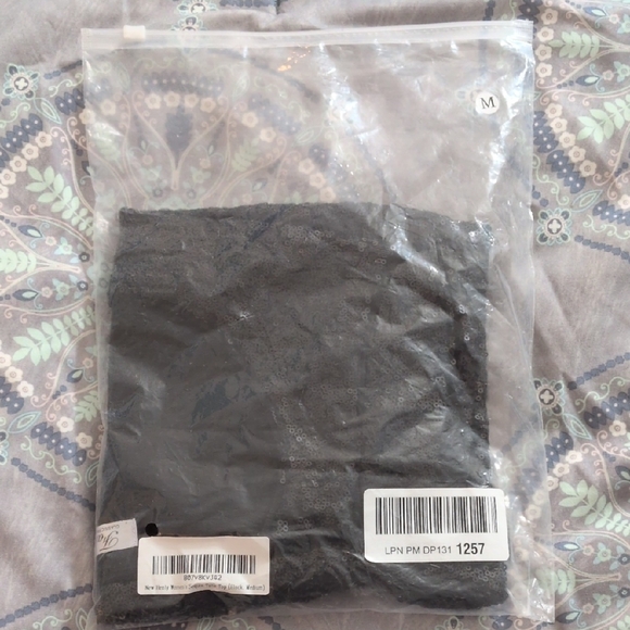 🎵 Sequined Tank Top🎵 - Picture 9 of 9